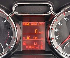 Opel Adam 2017 - Image 6/10