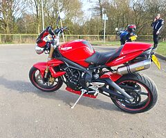 2010 Triumph Street Triple - Image 3/6
