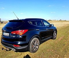 Hyundai santa fe ((NEW MODEL))