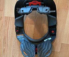 Leatt dbx neck brace