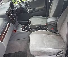 Suzuki Grand Vitara XL7 - Image 9/14