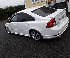 Volvo s40 R design