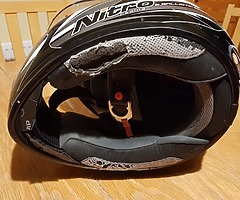 Helmet - Image 6/6