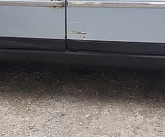 Volkswagen Passat - Image 7/10