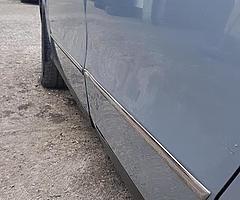 Volkswagen Passat - Image 8/10