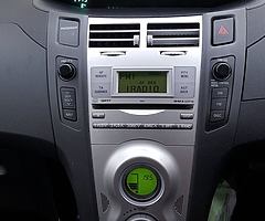 Toyota Yaris 2006 - Image 4/8
