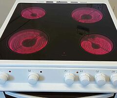 60cm logik electric cooker