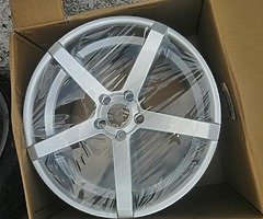 18 ava 5x112 9j all 4 very good tyres 215 35 18 and few marks not noting bad  pm me only - Image 5/9