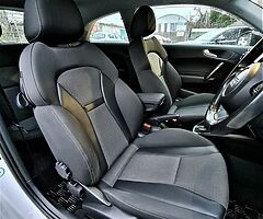 2013 Audi  A1 - Image 4/10