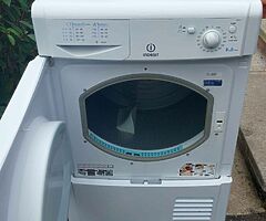 8kg Indesit condenser drayer