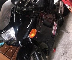 Kawasaki zzr 1100