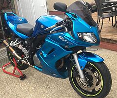 Looking Suzuki SV650
