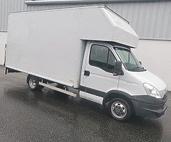 Iveco daily Luton box with Taillift - Image 1/10