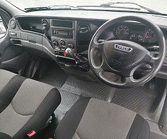 Iveco daily Luton box with Taillift