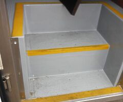 2015 14ft box fully shelved