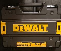 Dewalt cordless drill  18volt  brand  new top top quality set 