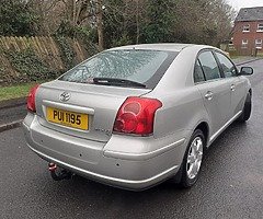 2005 Toyota Avensis