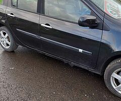 2010 Renault Clio - Image 4/4