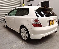 2004 Honda Civic jdm Type R - Image 3/10