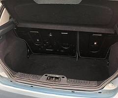 Ford Fiesta Zetec 1.4 TDCi 68 BHP - Image 5/7