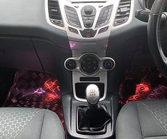 Ford Fiesta Zetec 1.4 TDCi 68 BHP - Image 6/7