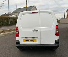 2011 Peugeot Partner