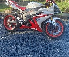 Yamaha r1