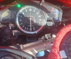 Yamaha r1 - Image 4/5