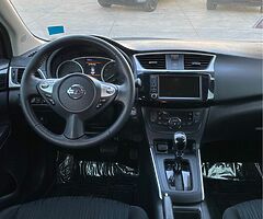 2019 Nissan Sentra · SV Sedan 4D - Image 4/8