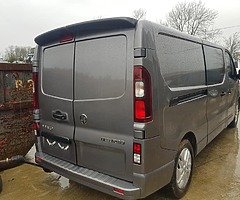 BREAKING VAUXHALL VIVARO