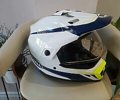 Motorbike helmet - Image 7/7