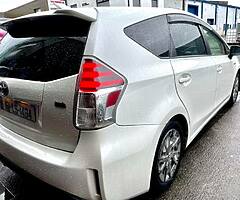 Toyota Prius + model 151 AUTOMATIC HYBRID
