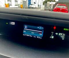 Toyota Prius + model 151 AUTOMATIC HYBRID - Image 7/8