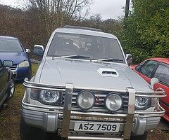 1995 Mitsubishi Pajero - Image 5/7