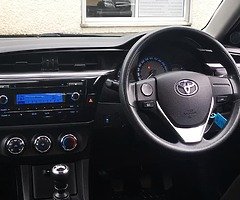 152 Toyota Corolla 1.4d/Only 64k kms/FSH/Irish car - Image 3/10