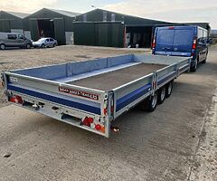 Brian james Tri axle trailer