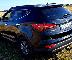 Hyundai santa fe ((NEW MODEL))