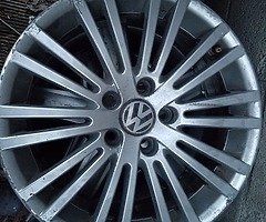 2017 Volkswagen Atlas - Image 2/4