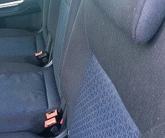 Ford galaxy 1.8 tdci lx 5 speed - Image 4/10