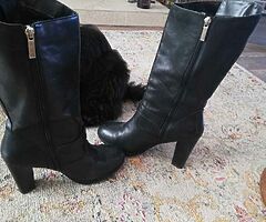 Ladies Harley Davidson boots size 6