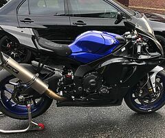 2020 Yamaha r1 track bike