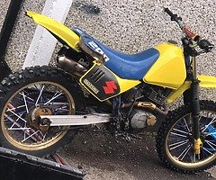 Suzuki dr 200