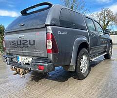2011 Isuzu Dmax 3.0 Tdi Automatic.1 owner .In Excellent condition - Image 4/7