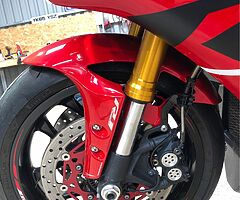 2016 Yamaha R1 - Image 4/10