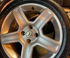 Vortex alloys 17” (brand new tyres ) mint - Image 7/7