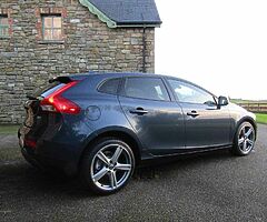 2017 Volvo V40 - Image 4/10
