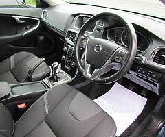 2017 Volvo V40 - Image 6/10