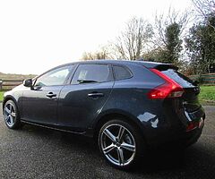 2017 Volvo V40 - Image 7/10