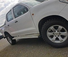 Toyota hilux - Image 3/10