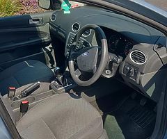 Ford Focus 1.4 - Image 6/7